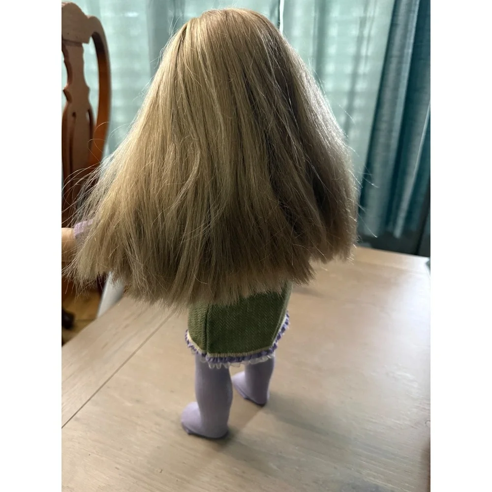 American Girl Truly Me Doll Blonde Hair Blue Eyes Purple Cardigan Skirt Outfit